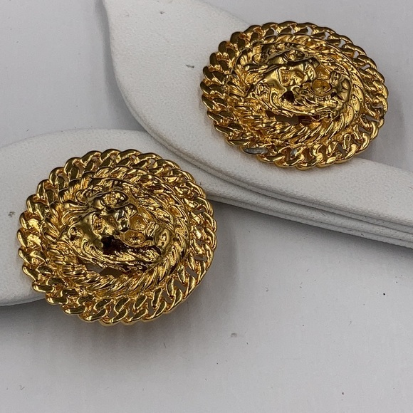 Impressive Vintage Anne Klein 1980’s Lion Clip Earrings - Picture 3 of 4